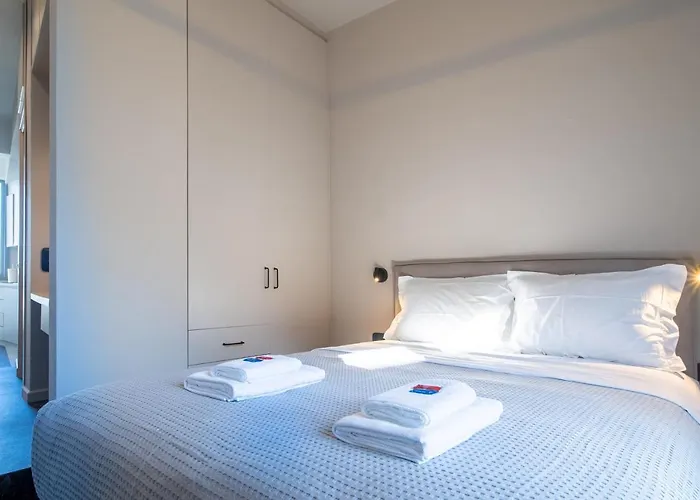 Alektor2 By Smart Cozy Suites - Premium Location Near Athens