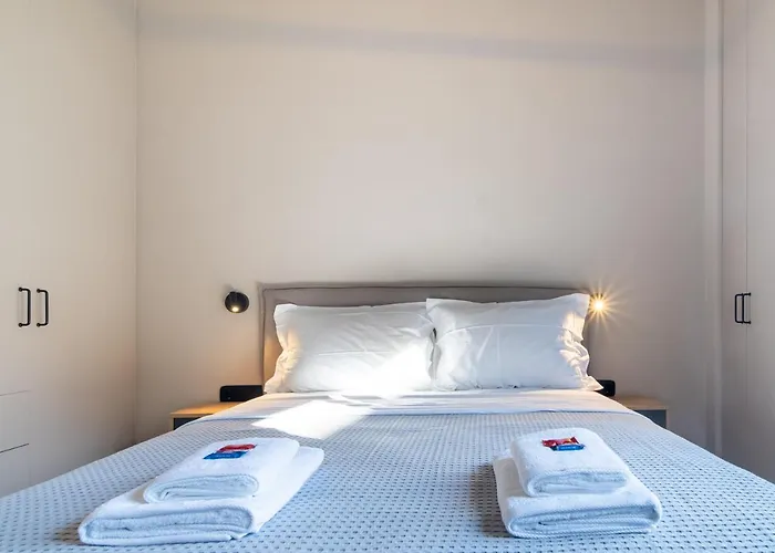 Alektor2 By Smart Cozy Suites - Premium Location Near Athens